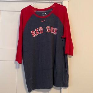 Nike 3/4 sleeve T shirt